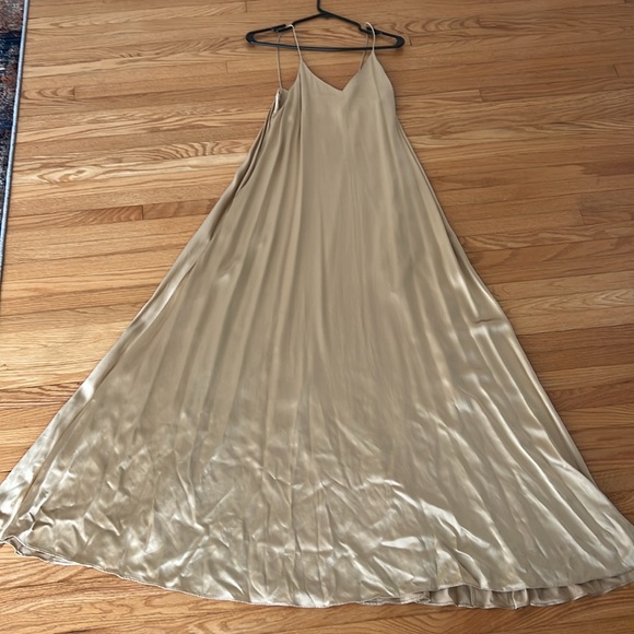 Maxi dress with pockets - Picture 4 of 4